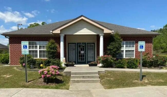 property at 1060 Mountain View Rd NE