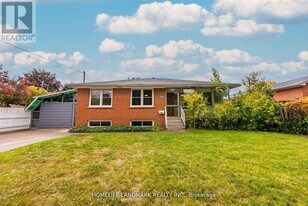 860 Francis Rd in Burlington, ON - Building Photo