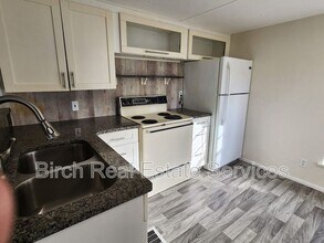 7211 Lofty Dr in Port Richey, FL - Building Photo - Building Photo