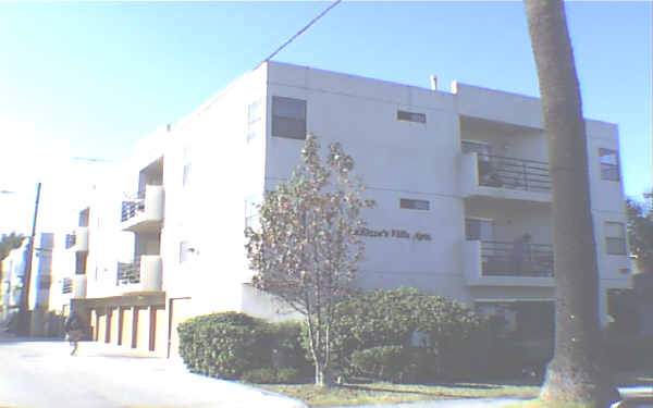 727 Gardenia Ave in Long Beach, CA - Building Photo - Building Photo