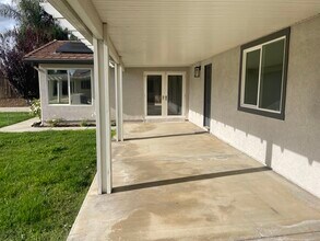 21285 Shoemaker Ln in Wildomar, CA - Building Photo - Building Photo