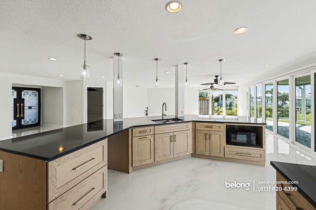 795 119th Ave in Treasure Island, FL - Building Photo - Building Photo
