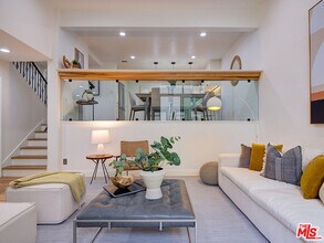 4746 La Villa Marina in Marina Del Rey, CA - Building Photo - Building Photo