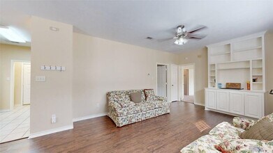 609 Townplace Dr in College Station, TX - Building Photo - Building Photo