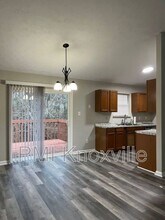 2623 Crestpark Rd in Knoxville, TN - Building Photo - Building Photo