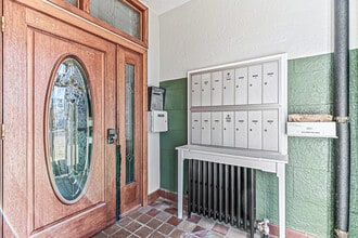 1666 Detroit St, Unit SI ID1026262P in Denver, CO - Foto de edificio - Building Photo