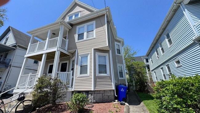 76 Antwerp St, Unit 1