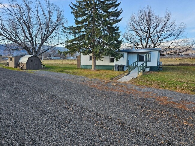 property at 1608 25th St