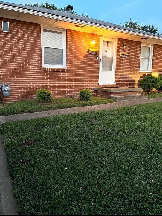 1205 Carter Rd in Owensboro, KY - Building Photo
