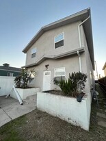 7927-7927.5-79275 S Hoover St in Los Angeles, CA - Building Photo