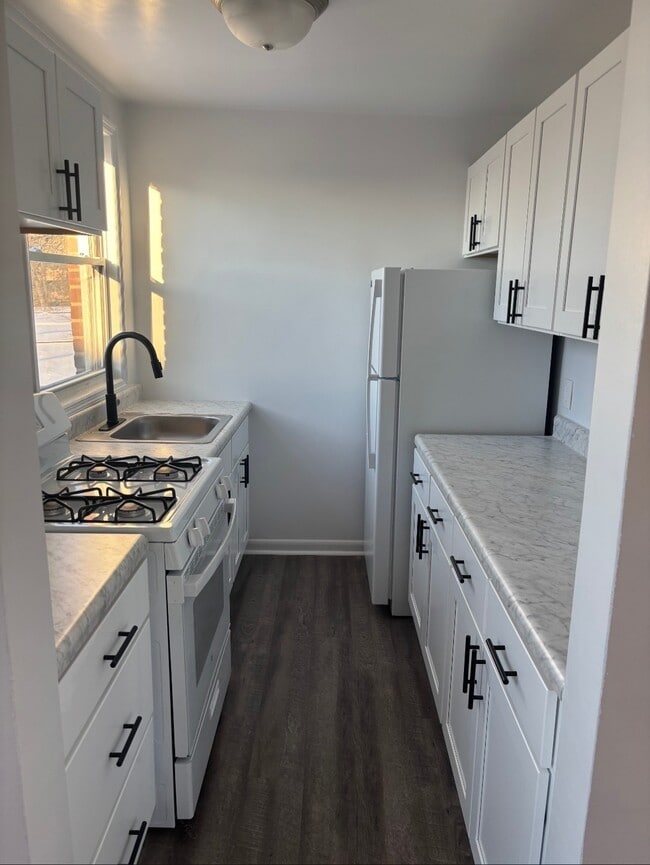 Sigma Apartments in Englewood, NJ - Building Photo - Building Photo