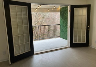 3615 Essex Ave in Atlanta, GA - Building Photo - Building Photo