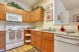 Platte View Landing in Brighton, CO - Building Photo