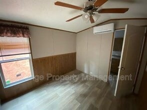 930 Cedar Village Ln in Seneca, SC - Building Photo - Building Photo