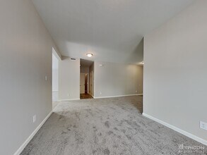 15183 Royal Grove Dr in Noblesville, IN - Building Photo - Building Photo