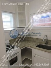 6209 E Seaside Walk in Long Beach, CA - Building Photo - Building Photo