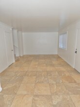 350 Chestnut Ave in Carlsbad, CA - Building Photo - Building Photo