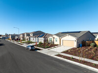 1950 Rosemary Dr in Hollister, CA - Foto de edificio - Building Photo