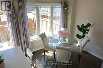 37 Cygnus Cres in Barrie, ON - Building Photo - Building Photo