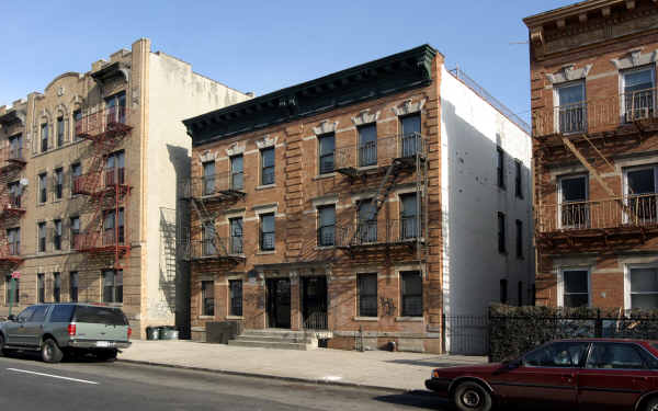 1041 Rogers Ave in Brooklyn, NY - Building Photo