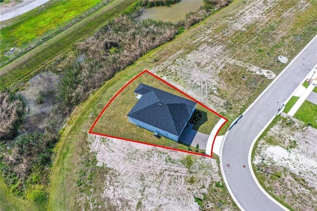 780 Cantaberry Dr in Dundee, FL - Building Photo - Building Photo