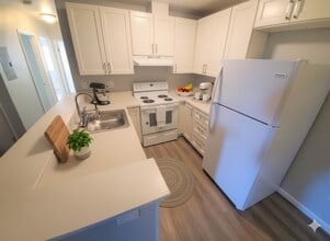 1108 Porter Avenue in Stockton, CA - Building Photo - Interior Photo