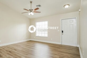 2122 NE 20th Ln in Cape Coral, FL - Building Photo - Building Photo