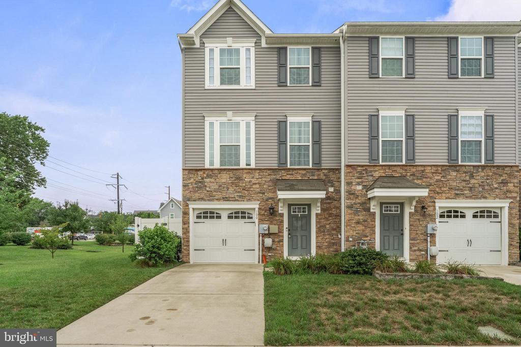100 Meridian Ln in Washington Township, NJ - Foto de edificio