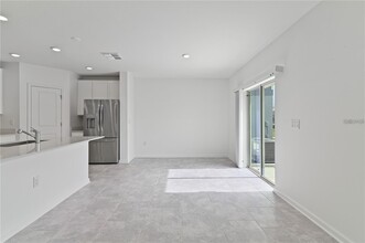 1020 Holden Wy in Eagle Lake, FL - Building Photo - Building Photo