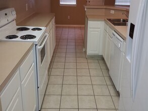 16547 Beckland Ln in Houston, TX - Building Photo - Building Photo