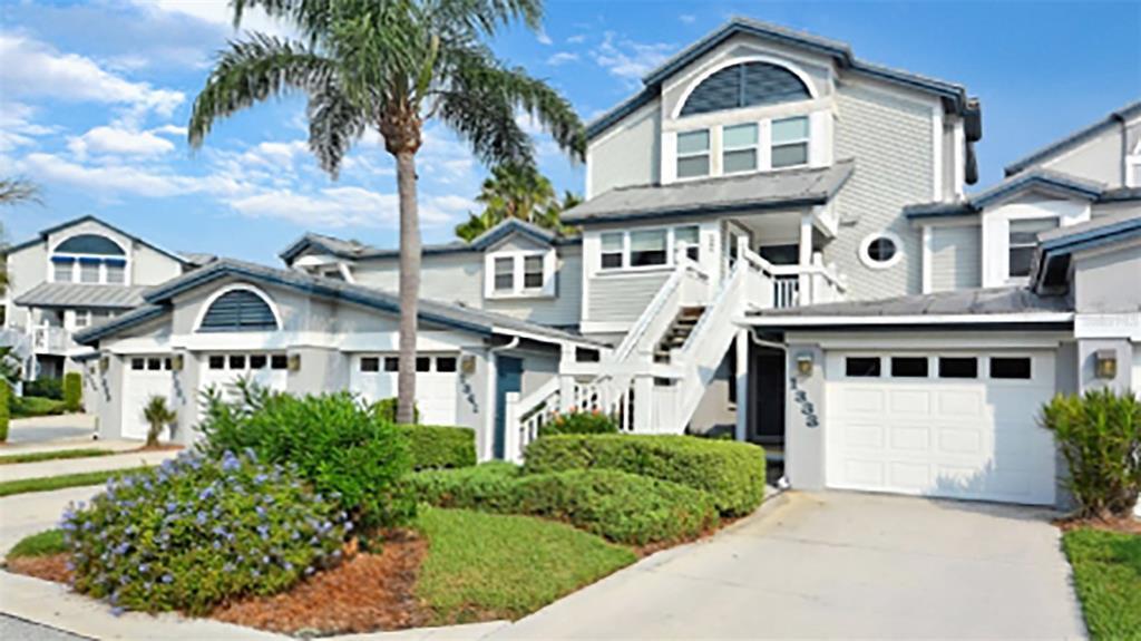 1341 Siesta Bayside Dr-Unit -1341-B in Siesta Key, FL - Foto de edificio