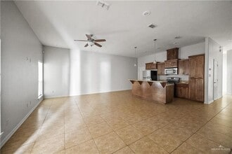 13 Mimosa St in Palmview, TX - Building Photo - Building Photo