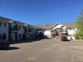 Clearwater Estates in Baxter, MN - Foto de edificio - Building Photo