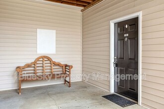 320 Riverbend Dr in Charlottesville, VA - Building Photo - Building Photo
