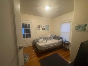 10 Pinkham Rd, Unit 2T in Medford, MA - Building Photo - Building Photo