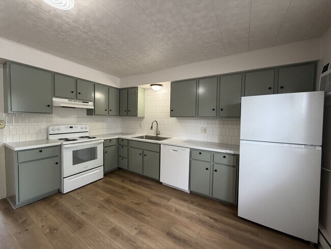 property at 207 Martin Ct