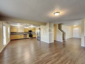 10352 Fairmont Ln in Indianapolis, IN - Building Photo - Building Photo