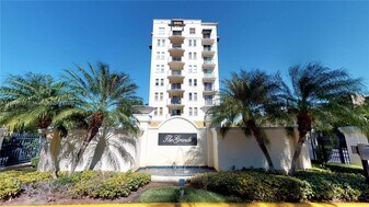 9021 SW 94th St in Miami, FL - Building Photo