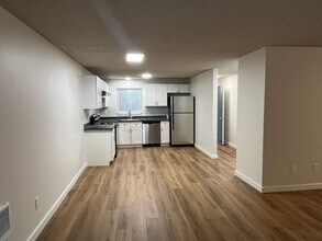 3831 34th Ave W in Seattle, WA - Building Photo - Building Photo