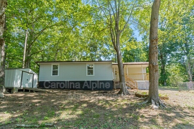 175 Uphill Dr in Lexington, NC - Building Photo - Building Photo