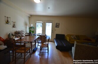 34 Raymond St, Unit 34a in Boston, MA - Building Photo - Building Photo