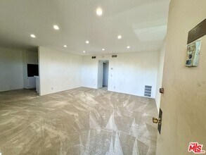 1023 Hancock Ave in West Hollywood, CA - Building Photo - Building Photo