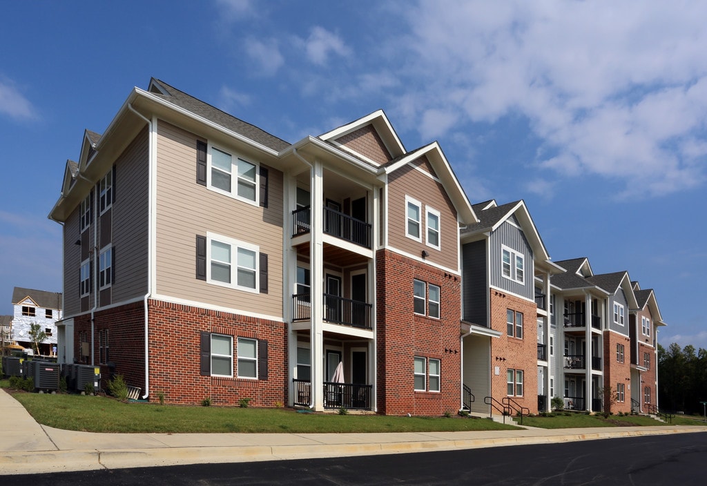 Adams Crossing Apartments in Waldorf, MD