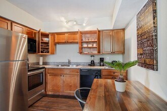 1415 Tulane Ave in New Orleans, LA - Building Photo - Building Photo