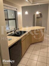 9890 Laketree Ct in Ft. Myers, FL - Building Photo - Building Photo