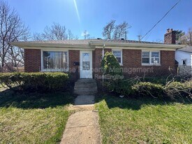 605 W Territorial Rd in Battle Creek, MI - Building Photo