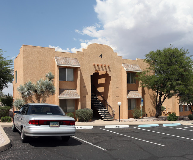 Michelle Manor Apartments in Green Valley, AZ - Building Photo - Building Photo