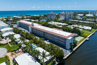 Penthouse Delray in Delray Beach, FL - Foto de edificio - Building Photo