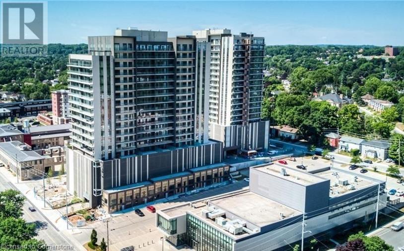 15 Glebe St in Cambridge, ON - Building Photo