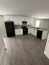 917 E 38th St in Tifton, GA - Building Photo - Building Photo